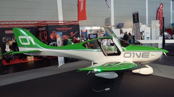 The One 2+1 is a carbon fibre, fixed gear 3 seat (rear seat passenger up to 200lbs) with a total payload of 870 lbs